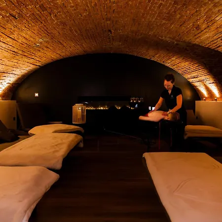 Hotel L' & Ribeauville-proche Colmar & Koenigsbourg